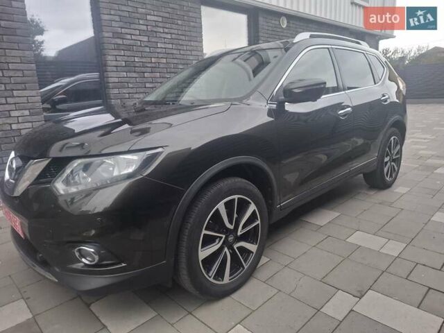 Зеленый Ниссан ИксТрейл, объемом двигателя 1.6 л и пробегом 239 тыс. км за 16300 $, фото 4 на Automoto.ua