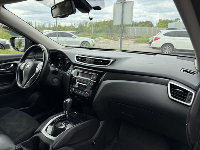 Зеленый Ниссан ИксТрейл, объемом двигателя 1.6 л и пробегом 99 тыс. км за 16300 $, фото 7 на Automoto.ua