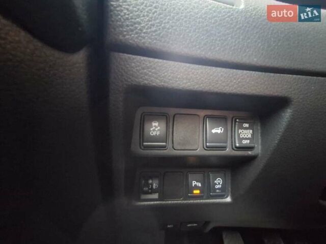 Зеленый Ниссан ИксТрейл, объемом двигателя 1.6 л и пробегом 239 тыс. км за 16300 $, фото 20 на Automoto.ua