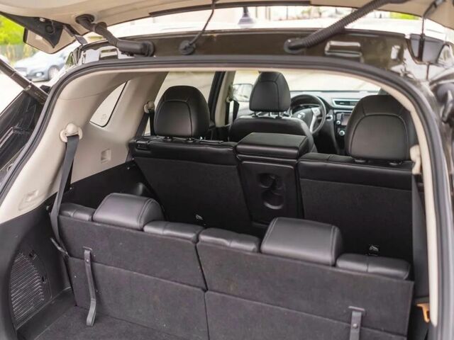 Зеленый Ниссан ИксТрейл, объемом двигателя 1.6 л и пробегом 80 тыс. км за 9900 $, фото 19 на Automoto.ua