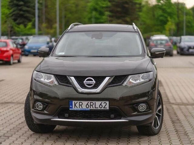 Зеленый Ниссан ИксТрейл, объемом двигателя 1.6 л и пробегом 80 тыс. км за 9900 $, фото 6 на Automoto.ua