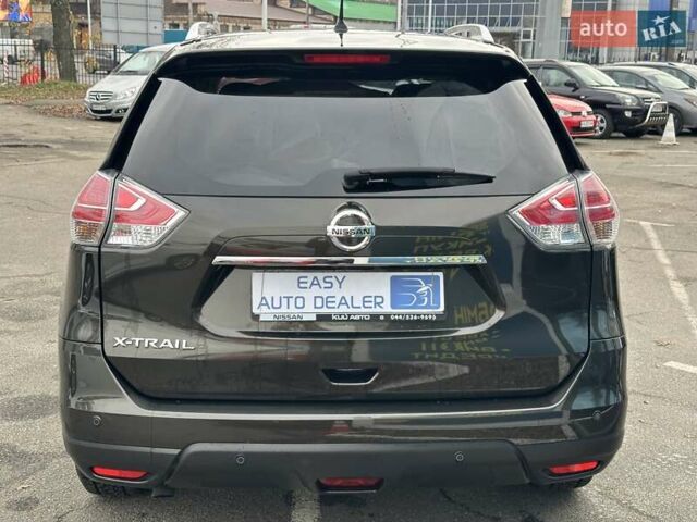 Зелений Ніссан ІксТрейл, об'ємом двигуна 1.6 л та пробігом 122 тис. км за 18990 $, фото 5 на Automoto.ua