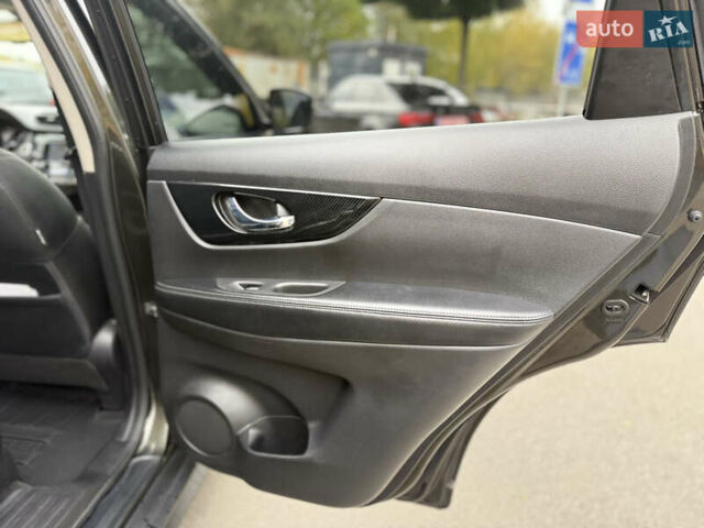 Зеленый Ниссан ИксТрейл, объемом двигателя 1.6 л и пробегом 166 тыс. км за 18800 $, фото 19 на Automoto.ua