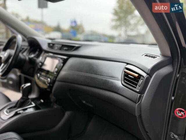 Зеленый Ниссан ИксТрейл, объемом двигателя 1.6 л и пробегом 166 тыс. км за 18800 $, фото 23 на Automoto.ua