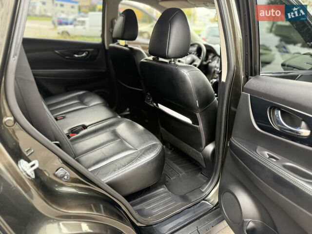 Зеленый Ниссан ИксТрейл, объемом двигателя 1.6 л и пробегом 166 тыс. км за 18800 $, фото 17 на Automoto.ua