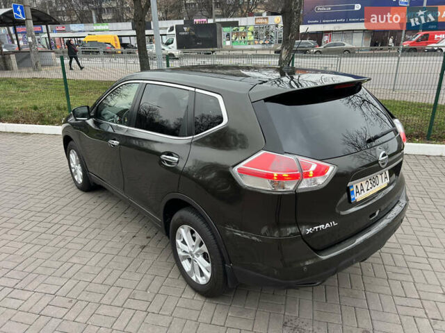 Зеленый Ниссан ИксТрейл, объемом двигателя 2 л и пробегом 75 тыс. км за 18500 $, фото 10 на Automoto.ua