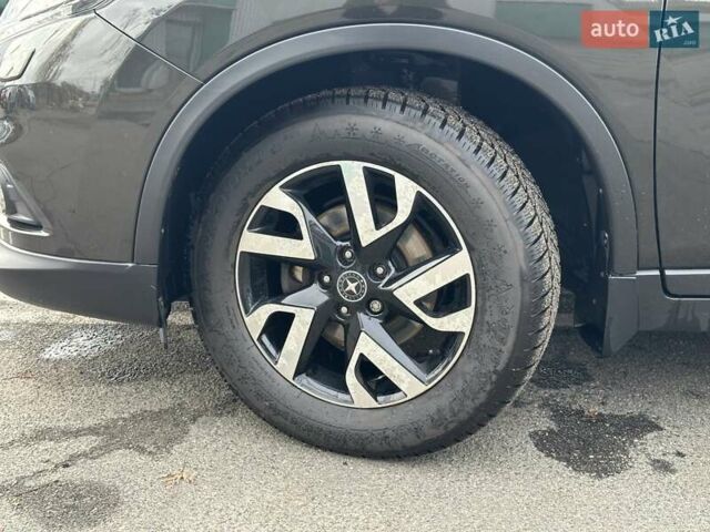 Зелений Ніссан ІксТрейл, об'ємом двигуна 1.6 л та пробігом 122 тис. км за 18990 $, фото 12 на Automoto.ua