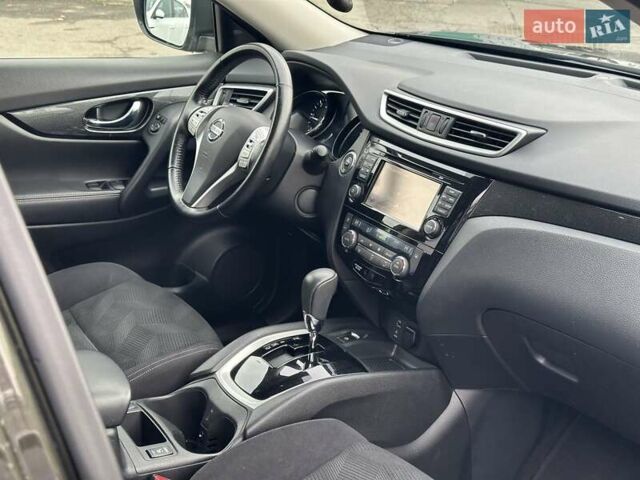 Зелений Ніссан ІксТрейл, об'ємом двигуна 1.6 л та пробігом 122 тис. км за 18990 $, фото 32 на Automoto.ua