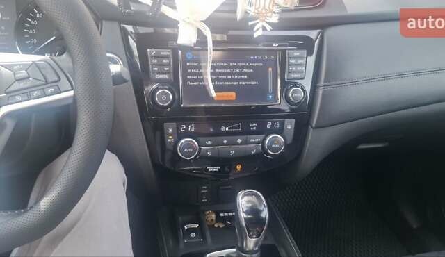 Ниссан ИксТрейл 2017 в Чернигове на Automoto.ua Зеленый Ниссан ИксТрейл, объемом двигателя 1.6 л и пробегом 160 тыс. км за 18500 $, фото 10 на Automoto.ua