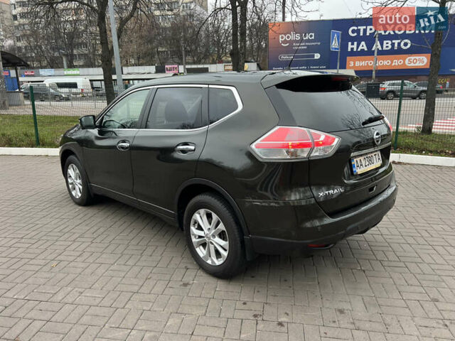 Зеленый Ниссан ИксТрейл, объемом двигателя 2 л и пробегом 75 тыс. км за 18500 $, фото 3 на Automoto.ua
