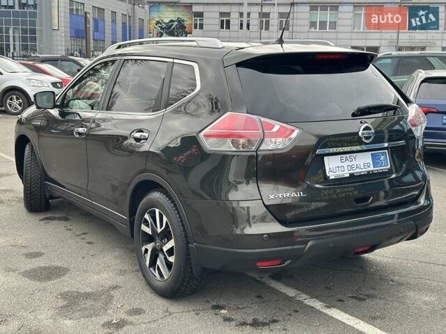 Зелений Ніссан ІксТрейл, об'ємом двигуна 1.6 л та пробігом 122 тис. км за 18990 $, фото 6 на Automoto.ua