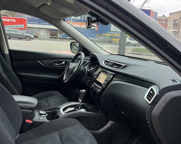 Зеленый Ниссан ИксТрейл, объемом двигателя 2 л и пробегом 75 тыс. км за 18500 $, фото 24 на Automoto.ua