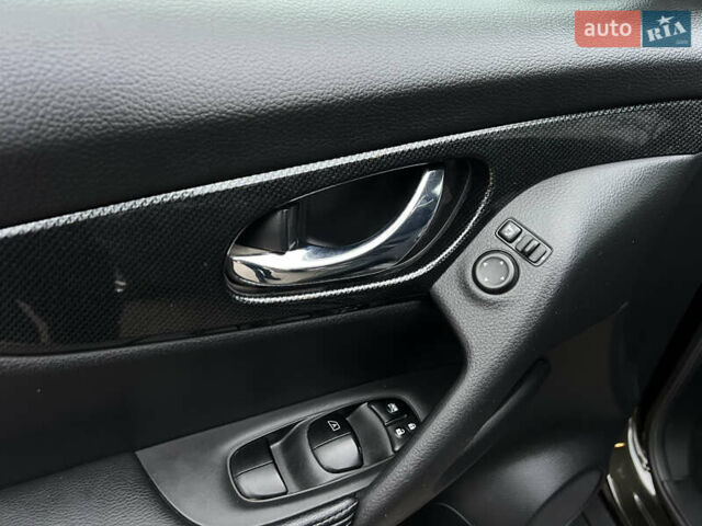 Зеленый Ниссан ИксТрейл, объемом двигателя 2 л и пробегом 75 тыс. км за 18500 $, фото 16 на Automoto.ua