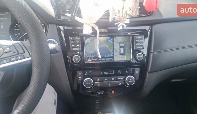 Ниссан ИксТрейл 2017 в Чернигове на Automoto.ua Зеленый Ниссан ИксТрейл, объемом двигателя 1.6 л и пробегом 160 тыс. км за 18500 $, фото 12 на Automoto.ua