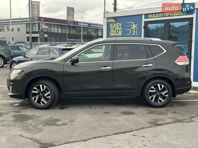 Зелений Ніссан ІксТрейл, об'ємом двигуна 1.6 л та пробігом 122 тис. км за 18990 $, фото 7 на Automoto.ua