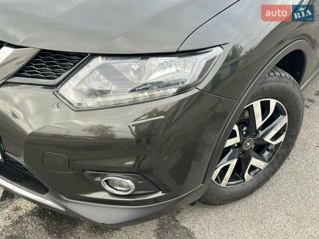 Зелений Ніссан ІксТрейл, об'ємом двигуна 1.6 л та пробігом 122 тис. км за 18990 $, фото 11 на Automoto.ua