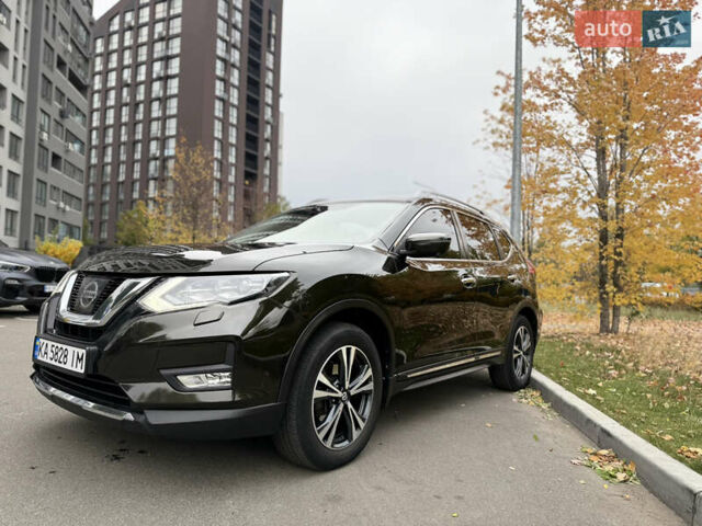 Зеленый Ниссан ИксТрейл, объемом двигателя 1.6 л и пробегом 166 тыс. км за 18800 $, фото 3 на Automoto.ua