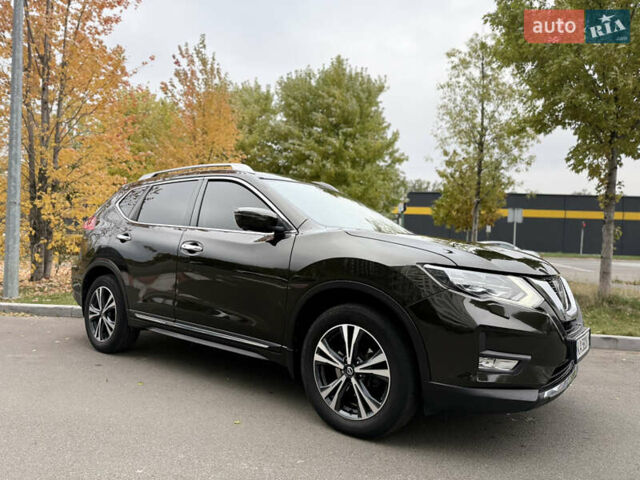Зеленый Ниссан ИксТрейл, объемом двигателя 1.6 л и пробегом 166 тыс. км за 18800 $, фото 4 на Automoto.ua