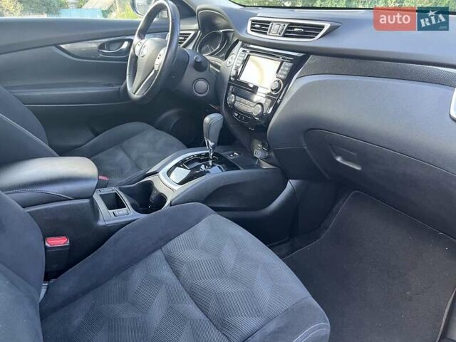 Зеленый Ниссан ИксТрейл, объемом двигателя 1.6 л и пробегом 84 тыс. км за 19500 $, фото 12 на Automoto.ua