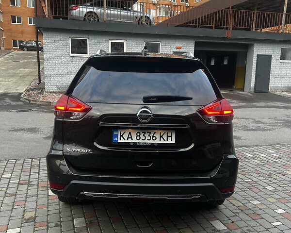 Зеленый Ниссан ИксТрейл, объемом двигателя 1.6 л и пробегом 134 тыс. км за 18498 $, фото 6 на Automoto.ua