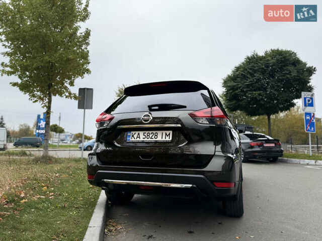 Зеленый Ниссан ИксТрейл, объемом двигателя 1.6 л и пробегом 166 тыс. км за 18800 $, фото 6 на Automoto.ua