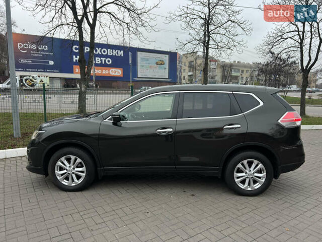 Зеленый Ниссан ИксТрейл, объемом двигателя 2 л и пробегом 75 тыс. км за 18500 $, фото 4 на Automoto.ua