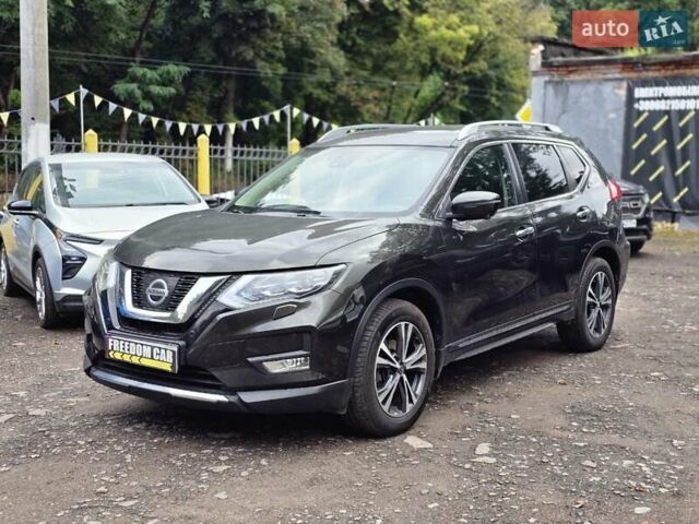 Зеленый Ниссан ИксТрейл, объемом двигателя 2 л и пробегом 221 тыс. км за 19000 $, фото 2 на Automoto.ua
