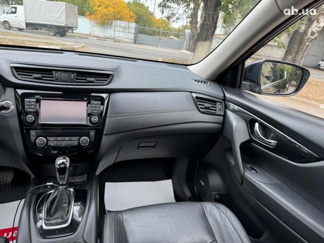 Зеленый Ниссан ИксТрейл, объемом двигателя 1.6 л и пробегом 167 тыс. км за 18990 $, фото 16 на Automoto.ua