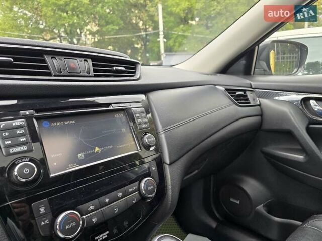 Зеленый Ниссан ИксТрейл, объемом двигателя 2 л и пробегом 221 тыс. км за 19000 $, фото 25 на Automoto.ua