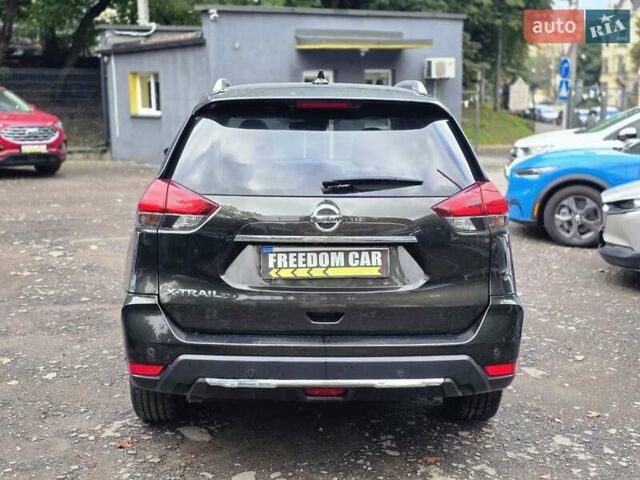 Зеленый Ниссан ИксТрейл, объемом двигателя 2 л и пробегом 221 тыс. км за 19000 $, фото 3 на Automoto.ua