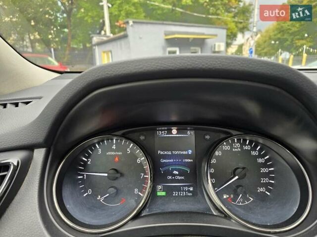 Зеленый Ниссан ИксТрейл, объемом двигателя 2 л и пробегом 221 тыс. км за 19000 $, фото 18 на Automoto.ua