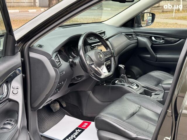 Зеленый Ниссан ИксТрейл, объемом двигателя 1.6 л и пробегом 167 тыс. км за 18990 $, фото 11 на Automoto.ua