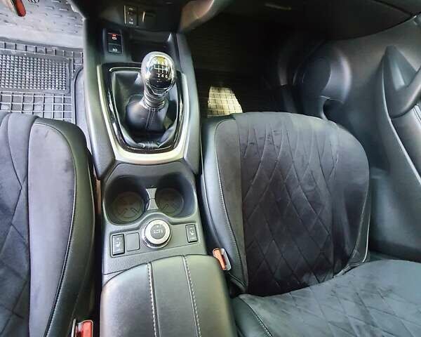 Зеленый Ниссан ИксТрейл, объемом двигателя 1.6 л и пробегом 101 тыс. км за 25000 $, фото 9 на Automoto.ua