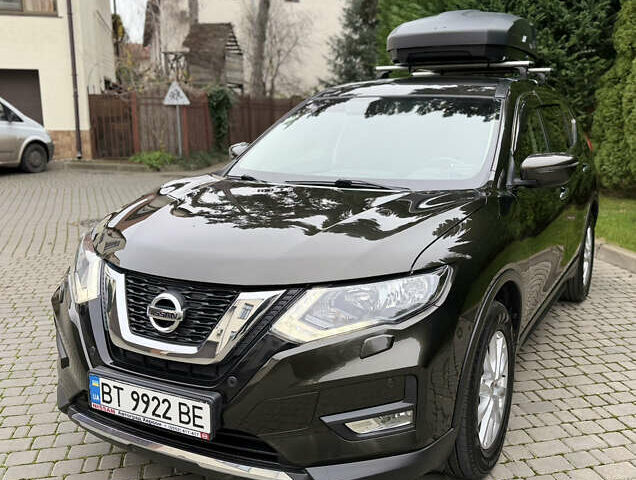 Зеленый Ниссан ИксТрейл, объемом двигателя 1.6 л и пробегом 84 тыс. км за 22900 $, фото 6 на Automoto.ua