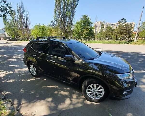 Зеленый Ниссан ИксТрейл, объемом двигателя 1.6 л и пробегом 101 тыс. км за 25000 $, фото 2 на Automoto.ua