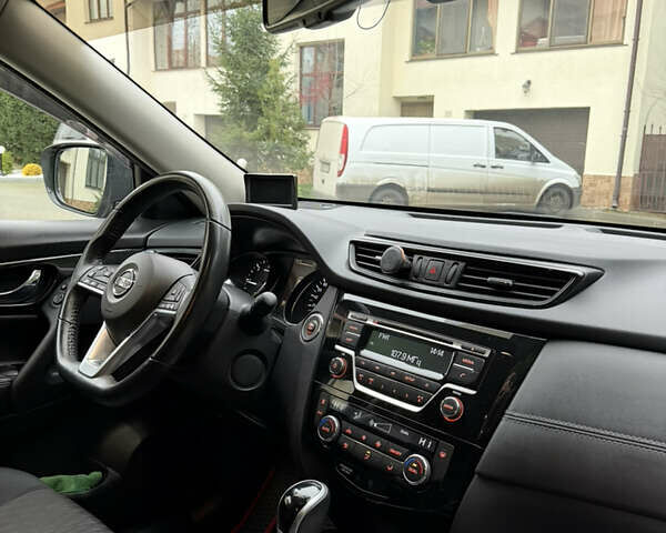 Зеленый Ниссан ИксТрейл, объемом двигателя 1.6 л и пробегом 84 тыс. км за 22900 $, фото 16 на Automoto.ua