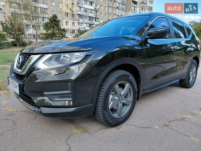 Зеленый Ниссан ИксТрейл, объемом двигателя 1.6 л и пробегом 6 тыс. км за 25500 $, фото 5 на Automoto.ua