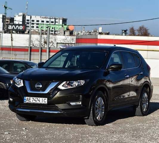 Ніссан ІксТрейл 2021 у Кривому Розі на Automoto.ua Зелений Ніссан ІксТрейл, об'ємом двигуна 2 л та пробігом 37 тис. км за 22650 $, фото 5 на Automoto.ua