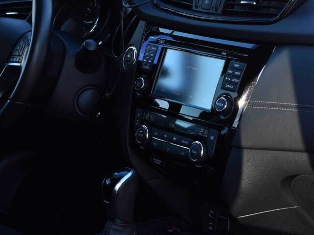 Зеленый Ниссан ИксТрейл, объемом двигателя 2 л и пробегом 37 тыс. км за 22650 $, фото 17 на Automoto.ua