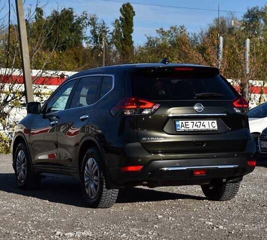 Ніссан ІксТрейл 2021 у Кривому Розі на Automoto.ua Зелений Ніссан ІксТрейл, об'ємом двигуна 2 л та пробігом 37 тис. км за 22650 $, фото 4 на Automoto.ua