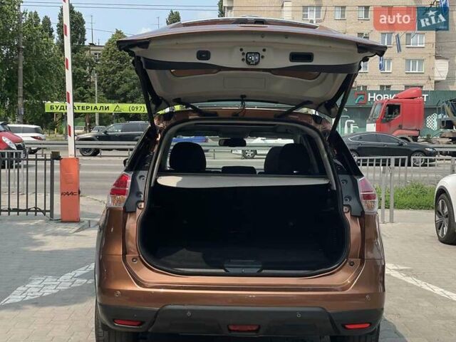 Помаранчевий Ніссан ІксТрейл, об'ємом двигуна 2 л та пробігом 141 тис. км за 12700 $, фото 7 на Automoto.ua