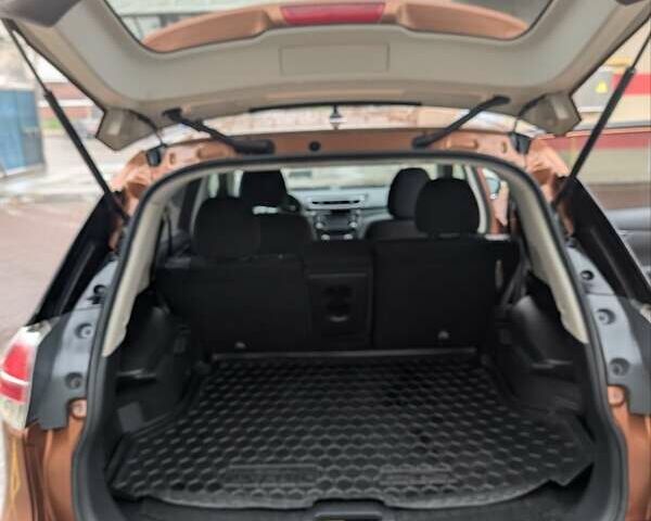 Оранжевый Ниссан ИксТрейл, объемом двигателя 1.6 л и пробегом 170 тыс. км за 14000 $, фото 20 на Automoto.ua