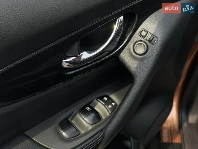 Помаранчевий Ніссан ІксТрейл, об'ємом двигуна 2 л та пробігом 141 тис. км за 12700 $, фото 9 на Automoto.ua