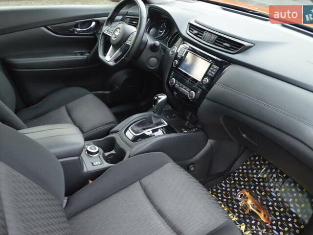 Оранжевый Ниссан ИксТрейл, объемом двигателя 2 л и пробегом 70 тыс. км за 19900 $, фото 35 на Automoto.ua