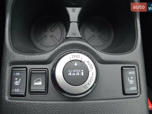 Оранжевый Ниссан ИксТрейл, объемом двигателя 2 л и пробегом 70 тыс. км за 19900 $, фото 32 на Automoto.ua