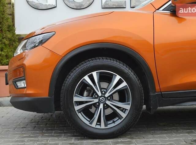 Оранжевый Ниссан ИксТрейл, объемом двигателя 2 л и пробегом 70 тыс. км за 19900 $, фото 6 на Automoto.ua