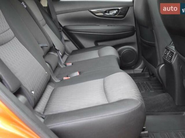 Оранжевый Ниссан ИксТрейл, объемом двигателя 2 л и пробегом 70 тыс. км за 19900 $, фото 40 на Automoto.ua