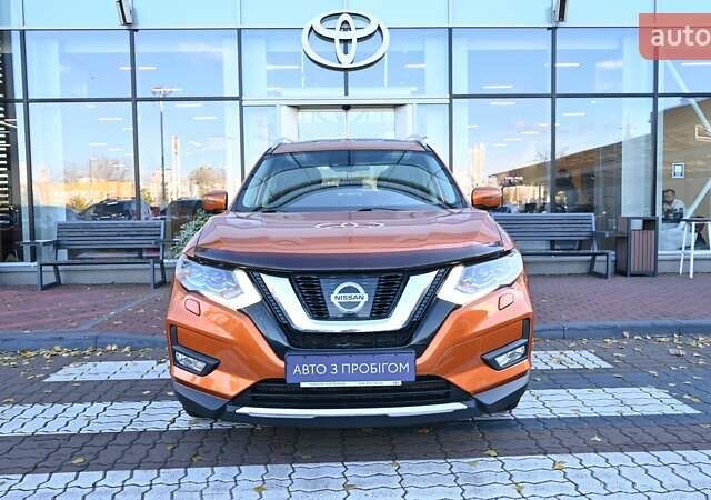 Оранжевый Ниссан ИксТрейл, объемом двигателя 1.6 л и пробегом 122 тыс. км за 18262 $, фото 4 на Automoto.ua