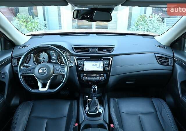 Оранжевый Ниссан ИксТрейл, объемом двигателя 1.6 л и пробегом 122 тыс. км за 18262 $, фото 7 на Automoto.ua