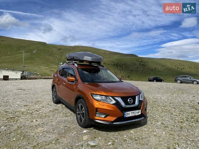 Оранжевый Ниссан ИксТрейл, объемом двигателя 2 л и пробегом 73 тыс. км за 20000 $, фото 6 на Automoto.ua